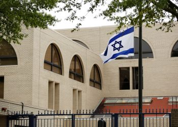 البعثات الدبلوماسية الإسرائيلية تغلق أبوابها حول العالم.. تعرف على السبب 8