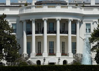 أنباء عن انتهاك المجال الجوي لواشنطن وغلق البيت الأبيض 6