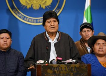 حقيقة وجود مذكرة توقيف ضد رئيس بوليفيا المستقيل 1