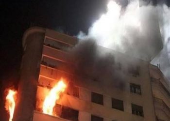 انقاذ سيدة بعد نشوب حريق داخل شقة سكنية فى المطرية 12