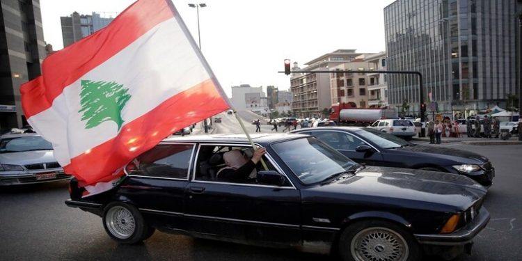 اشتباكات بين الجيش اللبنانى والمتظاهرين.. اعرف التفاصيل 1