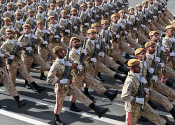 الجيش الإيراني حول الاحتجاجات: سنقف بقوة في وجه أى اعتداء 1