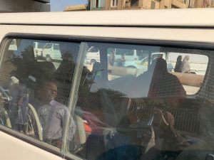 محافظ القاهرة يستجيب لحالة "ماما ناهد" وينقلها إلى دار رعاية 3