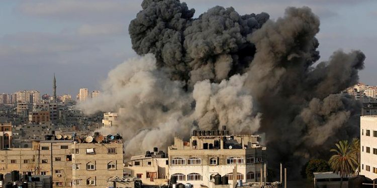 ارتفاع حصيلة الضحايا وسط تواصل التصعيد بين اسرائيل وغزة 1