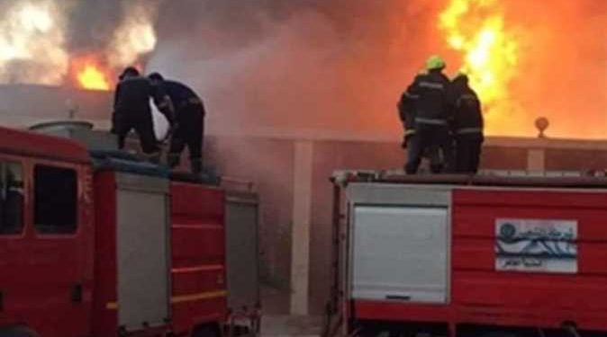 السيطرة على حريق داخل مخزن فى الشيخ زايد دون اصابات 1