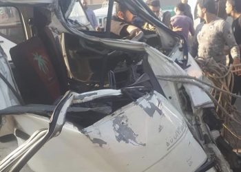 صور.. إصابة 8 اشخاص بسبب حادث انقلاب مينى باص فى نفق السلام 5