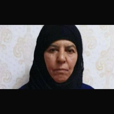 رويترز تنشر صور لشقيقة البغدادي زعيم داعش وزوجها وزوجة ابنهما 1