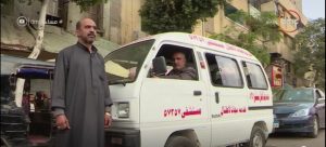 مواطن مصري يخصص سيارته لنقل مرضى السرطان مجانا "فيديو وصور" 4