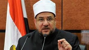 وزير الأوقاف: من يخالف تعليق صلاة الجمع والجماعات في المساجد "جاهل" 1