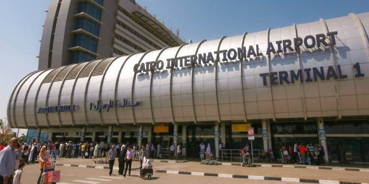 مطار القاهرة الجوى يحقق 1.7 مليار جنيه إيرادات.. اعرف التفاصيل 1