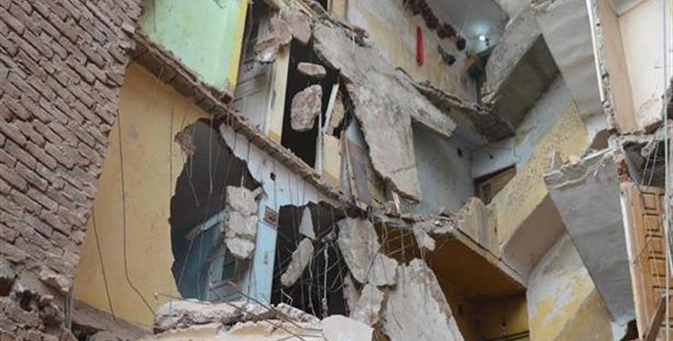 انتشال 5 مصابين من انهيار منزل بمنطقة بولاق 1