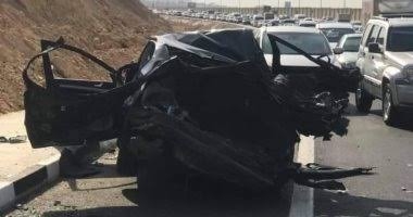 اصابة 4 اشخاص إثر حادث تصادم سيارتين أعلى طريق الإسماعيلية الصحراوى 1
