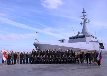 مصر وروسيا تنفذان أكبر تدريب عسكري بحري في البحر المتوسط 4