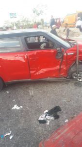 اصابة 8 أشخاص في حادث تصادم بين 5 سيارات بالطريق الدائرى بالتجمع(صور) 2