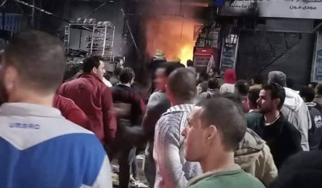صور .. حريق ضخم بمحمصة والحماية المدنية بالإسكندرية تسيطر عليه 1