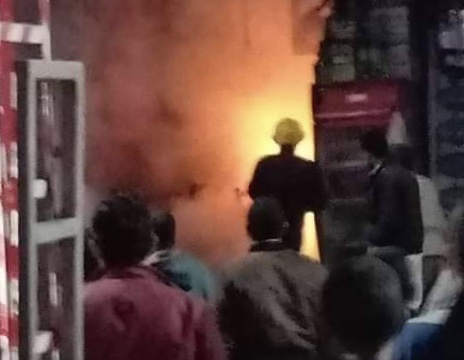 صور .. حريق ضخم بمحمصة والحماية المدنية بالإسكندرية تسيطر عليه 3