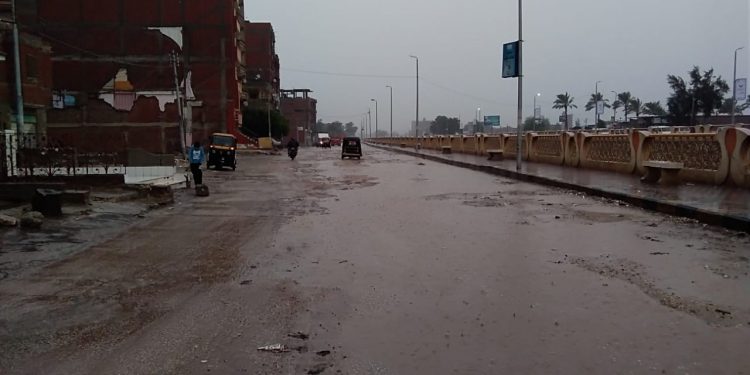 صور.. هطول أمطار غزيرة بكفر الشيخ وتوقف حركة الصيد 1