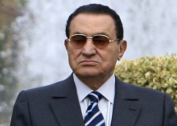 تعرّف على تفاصيل فتح التحقيق فى محاولة اغتيال "مبارك" 1