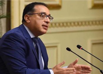 رئيس الوزراء يكلف بإحداث نقلة حقيقية فى جودة الطرق والنظافة بالقاهرة والجيزة 1