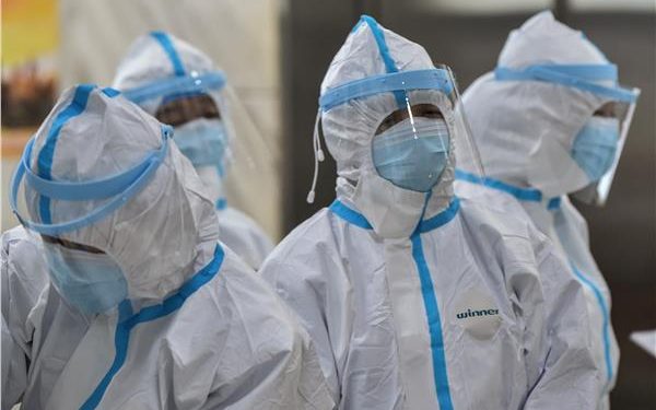 الصحة: فحص مستمر لأطقم الطائرات لمنع تسرب فيروس"كورونا" لمصر 1