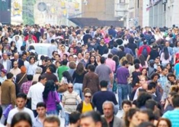 التعبئة والأحصاء :"عداد سكان مصر يسجل 99810019 نسمة فى أول دقيقة من 2020 1