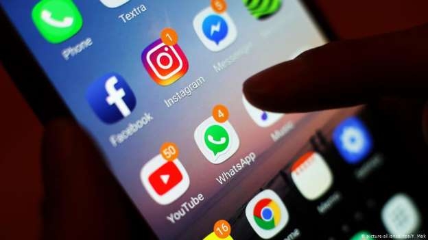 مش واتساب بس".. خبير معلومات: توقف عدد من التطبيقات في ملايين الهواتف خلال أيام 1