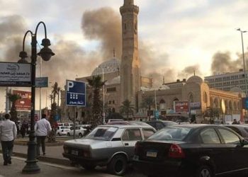 حريق هائل بجوار مسجد الحصري بمدينة 6 أكتوبر "صور" 2