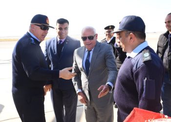 محافظ بورسعيد يستقبل قائد القوات البحرية .. صور 5