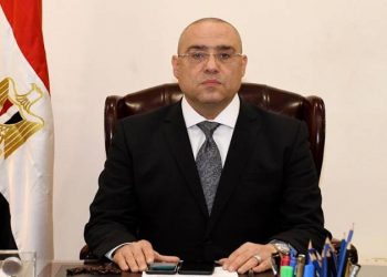 وزير الإسكان يصدر قرارى إزالة لمخالفات بناء بمدينة الشيخ زايد 7