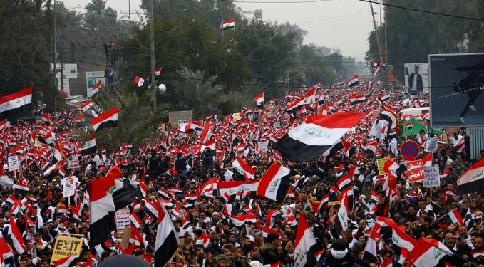 اشتباكات بين متظاهرين وقوات امن في العراق