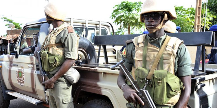 مقتل وإصابة 24 جندياً في هجوم على الجيش وسط مالي
