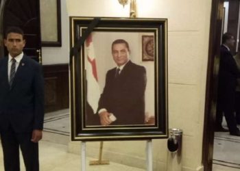 الظهور الأول لسوزان مبارك في عزاء الراحل حسني مبارك "صور" 11