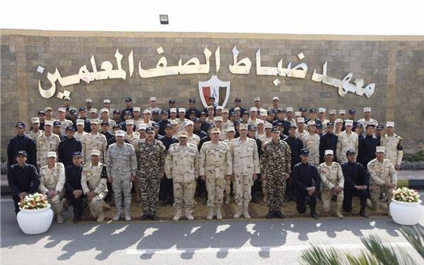 القوات المسلحة تستضيف طلبة معهد معاوني الأمن لتنفيذ "تعايش" مع ضباط الصف 1