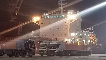 ميناء دمياط تعلن حالة التأهب بعد وصول سفينة صينية ووضعها بالحجر الصحى 5