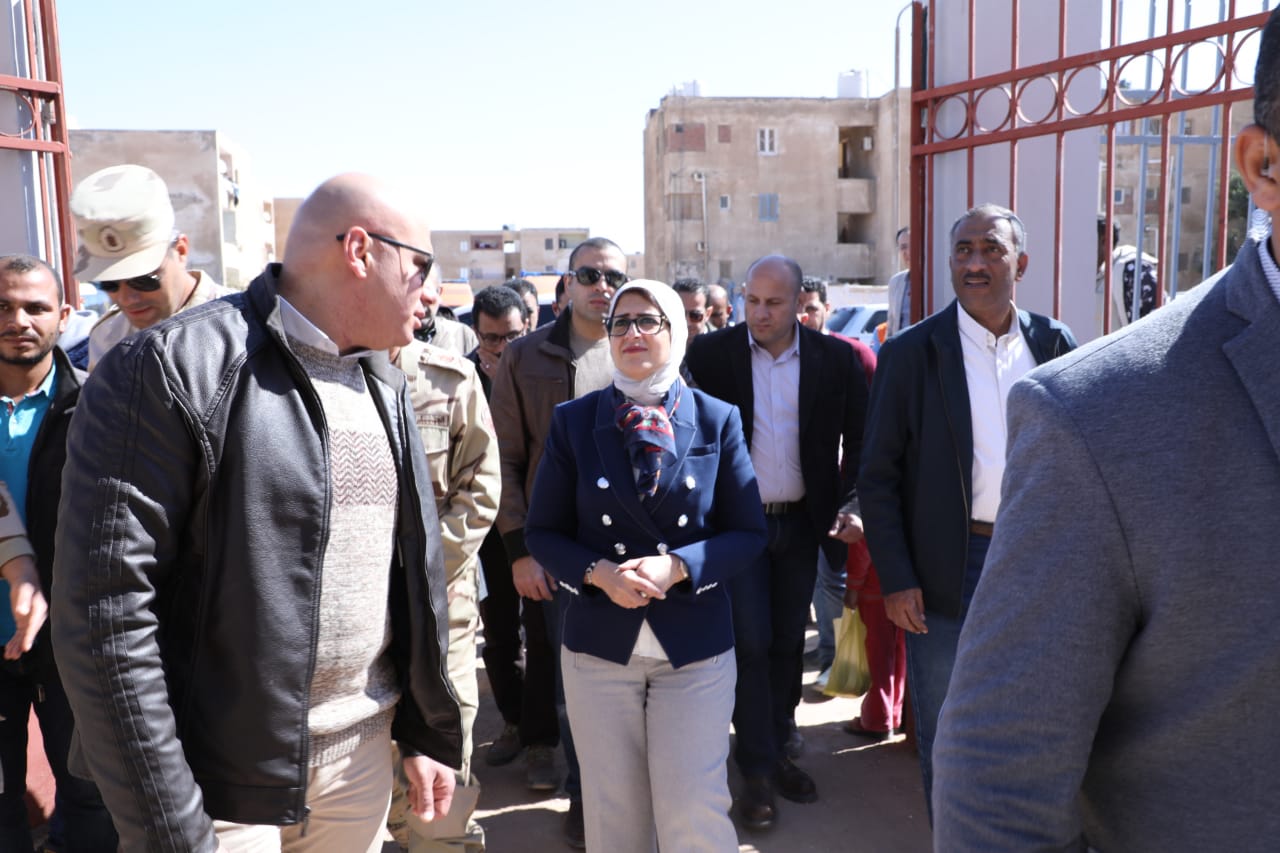 وزيرة الصحة تشيد بمعدلات التنفيذ بوحدتي صحة العرايشية والزهراء بجنوب سيناء 3