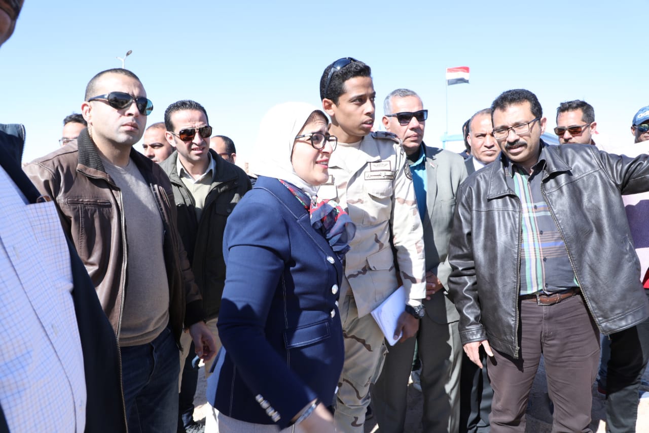 وزيرة الصحة تشيد بمعدلات التنفيذ بوحدتي صحة العرايشية والزهراء بجنوب سيناء 5