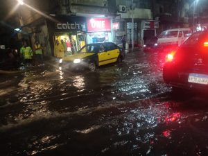 أمطار غزيرة على سماء الإسكندرية.. والمحافظة تستعد بسيارات كسح الأمطار 4