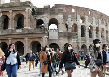إيطاليا تعلن ارتفاع عدد وفيات كورونا إلى 21 1