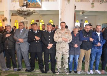 السكرتير العام لمحافظ الإسكندرية يحضر جنازة الشهيد "كريم تيره "بجنازة عسكرية مهيبة 5