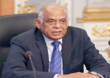 عبد العال : وزير التموين ينسى عرض منتجات قصب السكر على رئيس الوزراء 3