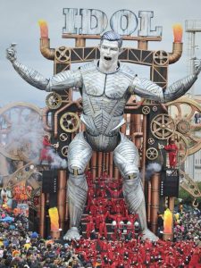 الكشف عن تمثال كريستيانو رونالدو "الرجل الحديدي" في ايطاليا.. صور 1