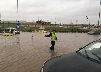 المرور يدفع بسيارات الإغاثة والأوناش على الطرق لمواجهة الطقس السيئ 2