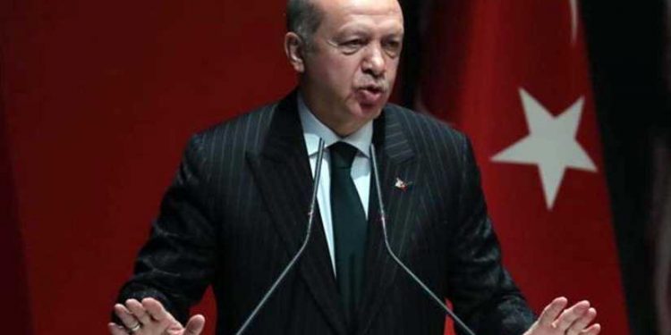 البرلمان: تركيا تنهار اقتصاديا بسبب اردوغان.. إرهابي 1