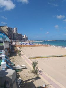 بالصور..إغلاق كافة شواطئ الإسكندرية ومنع دخول المواطنين لمواجهة كورونا 3