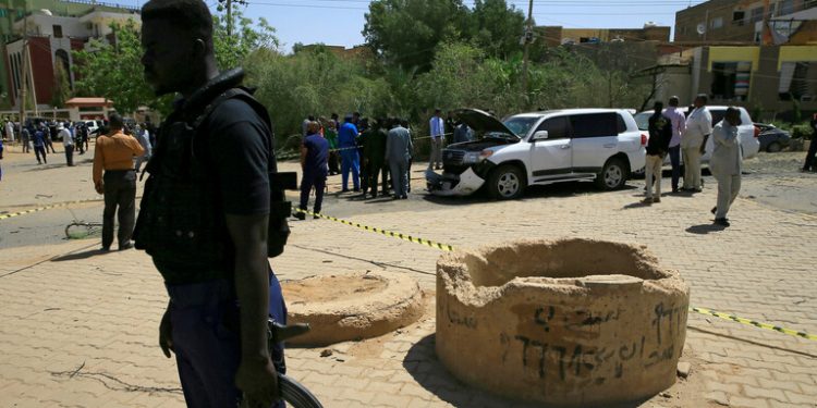 السودان تعتقل شخصين على خلفية محاولة اغتيال حمدوك 1