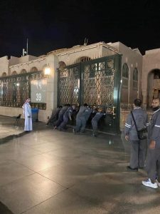 إغلاق أبواب المسجد النبوى بسبب كورونا بأمر من رئاسة الحرمين (صور) 4
