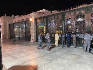 إغلاق أبواب المسجد النبوى بسبب كورونا بأمر من رئاسة الحرمين (صور) 3