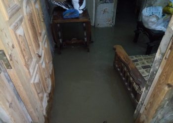 بالصور .. مياه الأمطار تقتحم منازل المواطنين بالإسكندرية 1