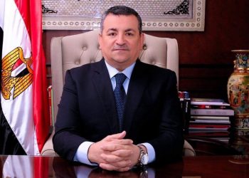 أسامة هيكل يرد على انتقادات الزحام بمؤتمر وزيرة الصحة 2
