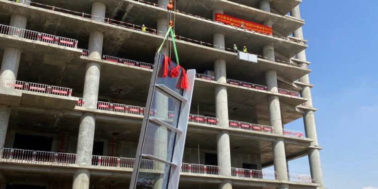 وزير الإسكان: الانتهاء من الهيكل الخرسانى لأول برج (C03) بالعاصمة الإدارية الجديدة 1